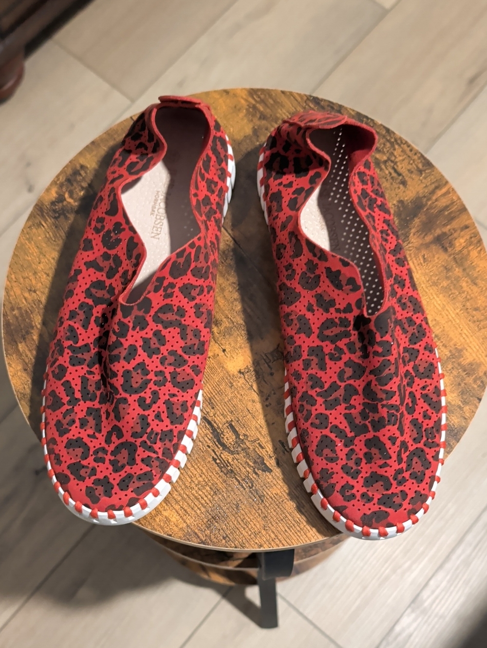 Ilse Jacobsen Red and Black Leopard Print Slip-On Flats